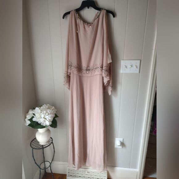 J Kara Blush Pink Beaded Capelet Gown Size 18W NWT – Formal Evening Dress - Picture 11 of 12